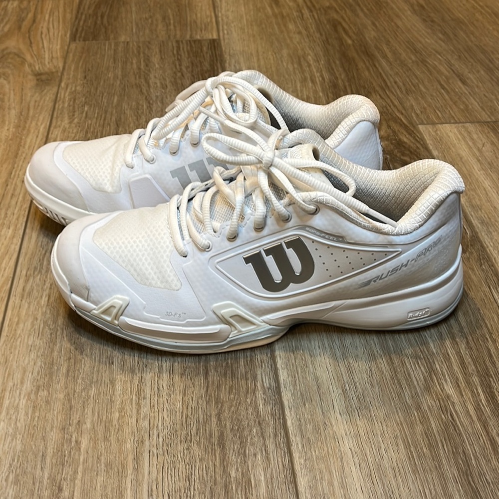 Wilson Rush Pro Tennis Sneaker size 9